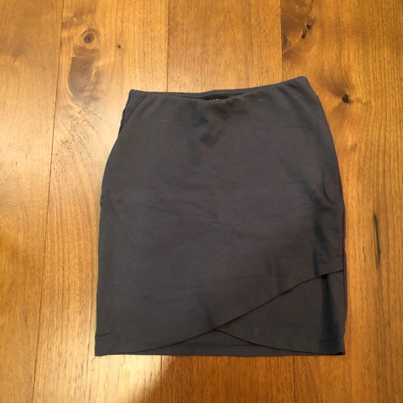 Aritzia Talula Skirt sz xs - Picture 4 of 6